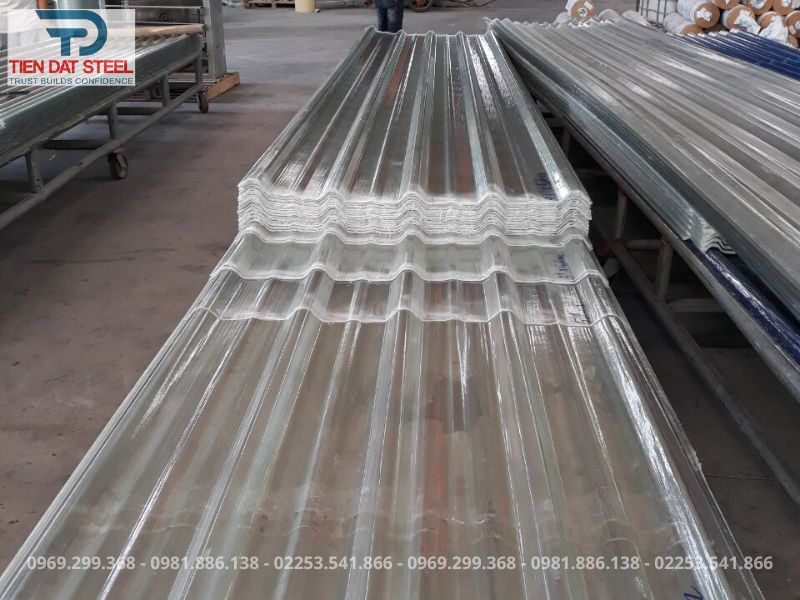 Tôn Nhựa Lấy Sáng Hải Phòng: Tấm Poly Trong Suốt, Giá Rẻ